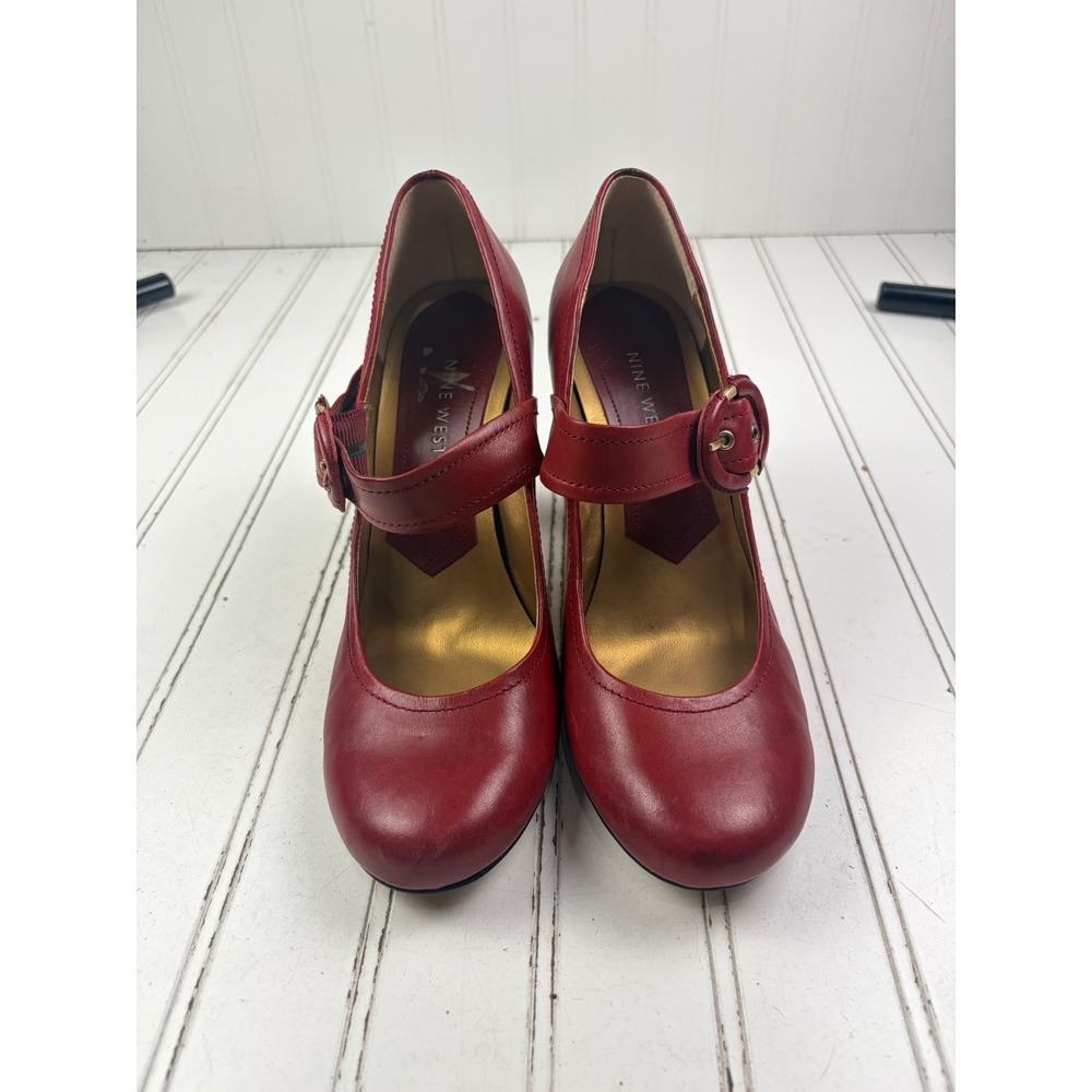 Nine West Vintage Y2K Red Leather Mary Jane Block Heel Pumps Women's 8.5M - Picture 2 of 11
